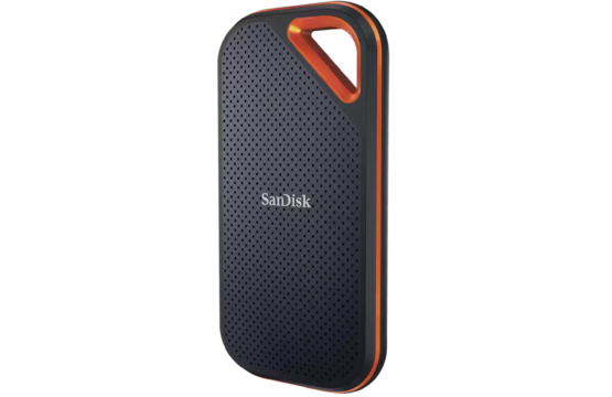 1TB SanDisk extreme Pro Portable SSD up to 2000 mbp/s